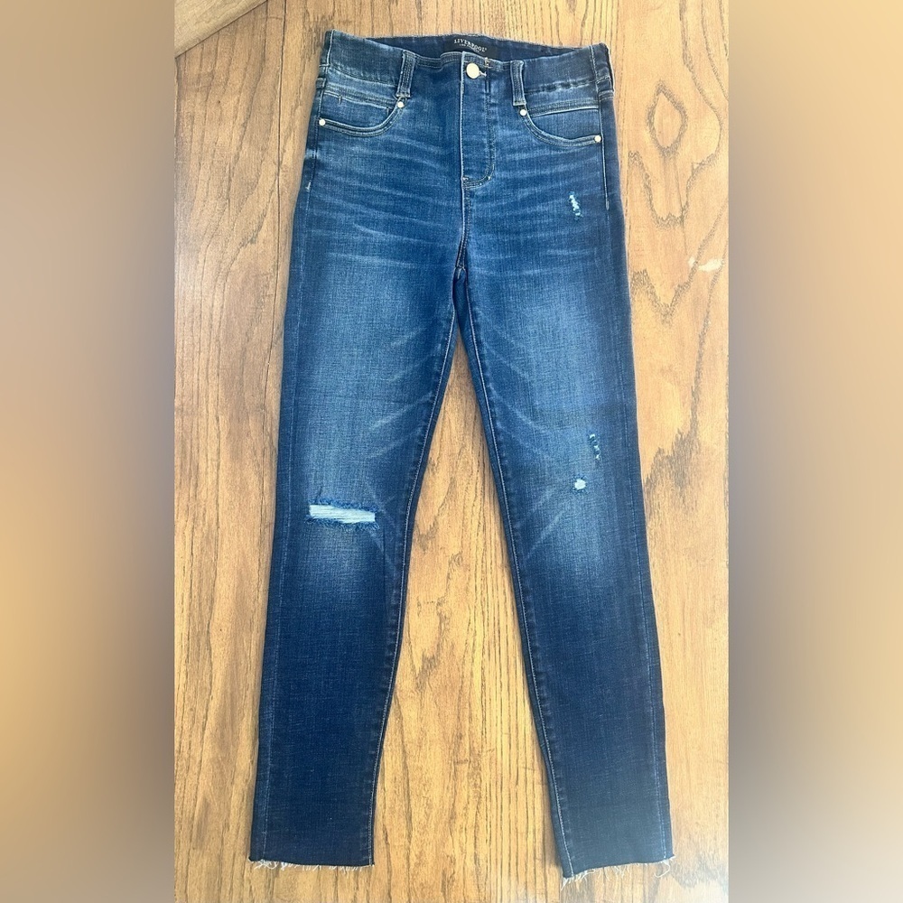 Liverpool Gia Glider Skinny Jeans Medium Dark Wash size 2/26